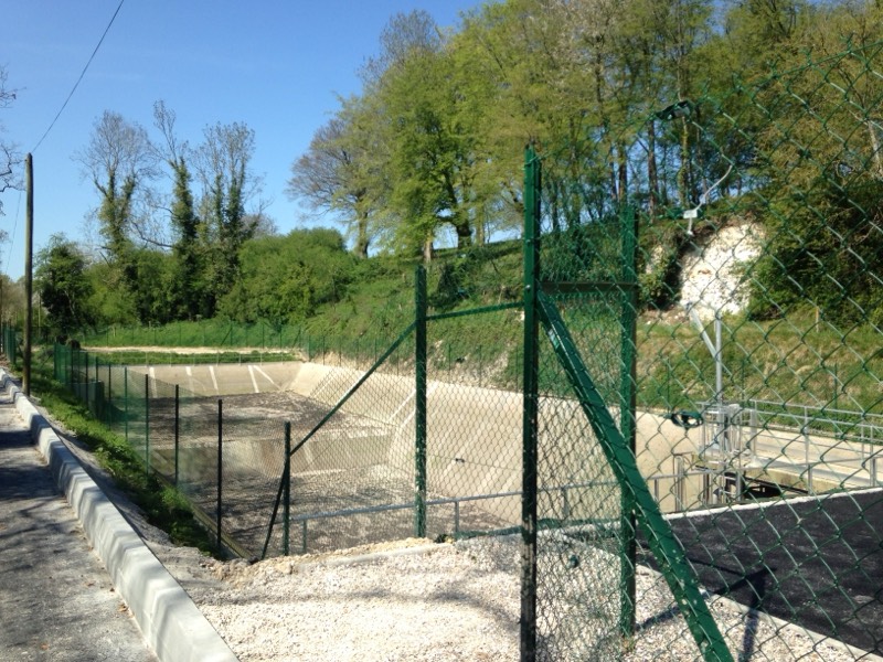 Souple, lisses, herbagères & enceintes sportives à Luneray (Seine-Maritime) — réalisation Clôtures Tropardy (grillage souple clôture herbagère pare-ballon enceinte sportive), réf. 04